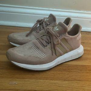 Adidas Originals Women's Swift Run Shoes